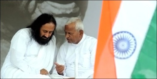 Sri Sri and Annaji at the IAC movement!